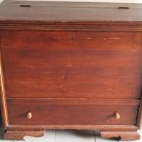 mobile in legno antico