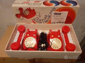 gioco telefoni vintage