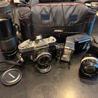 Fotocamera Konica Autoreflex T + accessori