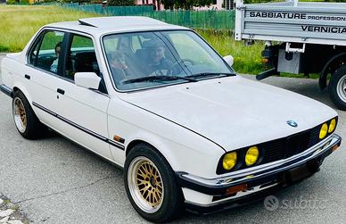 Bmw e30 320i