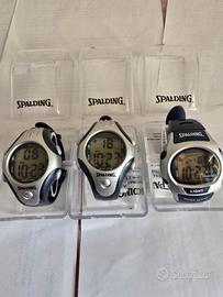 Tre orologi sportivi Spalding