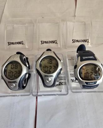 Tre orologi sportivi Spalding
