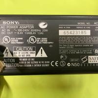 SONY ALIMENTATORE ORIGINALE 8,4 Volt 1,5 Ampere AC