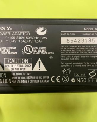 SONY ALIMENTATORE ORIGINALE 8,4 Volt 1,5 Ampere AC