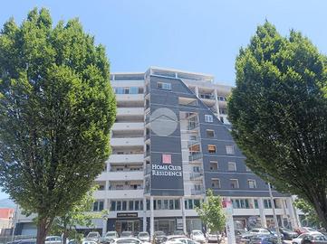 2 LOCALI A COSENZA