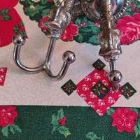 2 piccoli attaccapanni per bagno