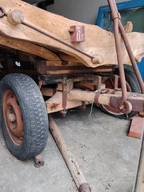 Carro antico in legno