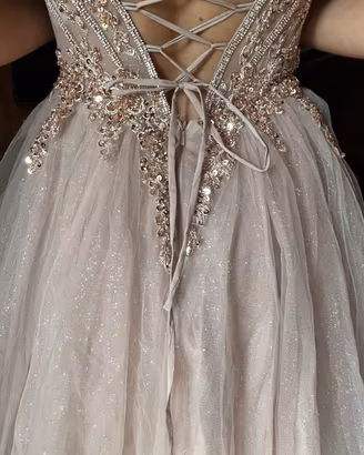 vestito diciottesimo rosa cipria e oro