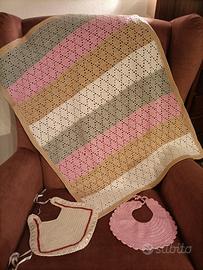 artigianato,copertine,bavaglini, cuffiette neonati