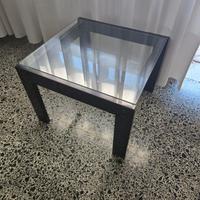 Tavolino design di Gae Aulenti per Zanotta