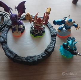 Skylander Starter Pack Figure più Piattaforma 