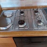 piano cottura da incasso a gas con piastre elettri