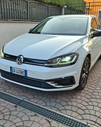 Volkswagen Golf 1.5 TGI DSG Business 130 CV – 2020