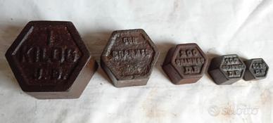 serie da 5  antichi pesi esagonali per bilancia