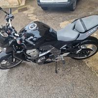 **Kawasaki Z750 – Sportiva, cattiva