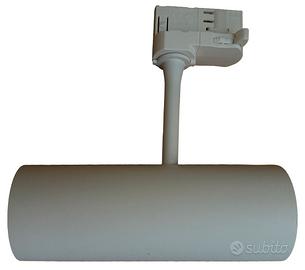 Faretto a led da 30W montaggio su binario