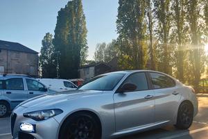 Alfa Romeo Giulia 2.2 150 cv
