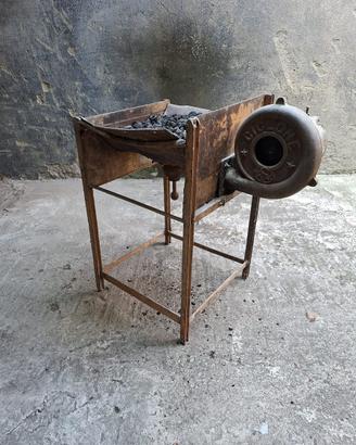 Forgia manuale per ferro battuto 50€