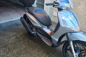 Piaggio Beverly 350 anno 2019. 16000 km