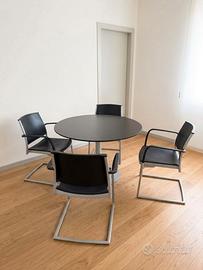 Set di tavolo + 4 sedie design