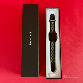 Apple Watch serie 2 Nike+ modello MP0A2QL/A A1758