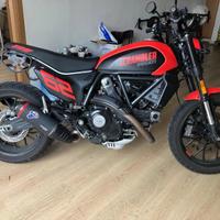DUCATI SCRAMBLER 800 FULL THROTTLE