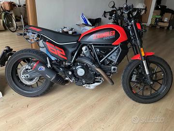 DUCATI SCRAMBLER 800 FULL THROTTLE
