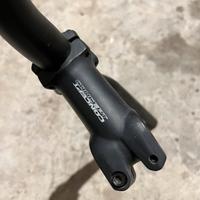Manubrio e attacco MTB