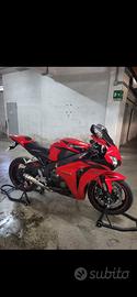 Honda  cbr 1000 rr