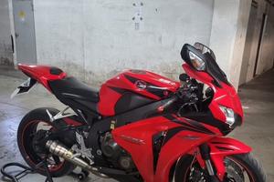 Honda  cbr 1000 rr