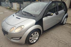 SMART FORFOUR BENZINA TETTO PANORAMICO X NEOPATENT