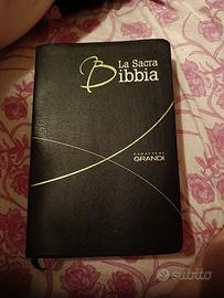Sacra Bibbia in ecopelle e rifiniture in argento
