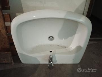 Lavandino bagno