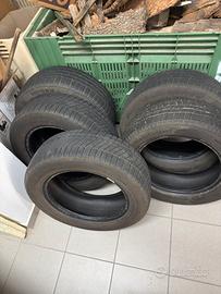 Gomme Continental invernali R16
