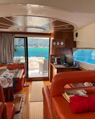 Compass rose 50