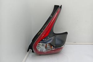 Faro fanale stop posteriore dx nissan juke f15 201
