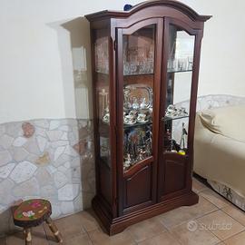 vetrina in legno 