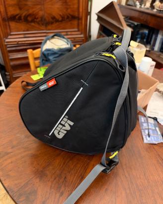 Borsa da tunnel GIVI Easy-T EA105B – 15 litri