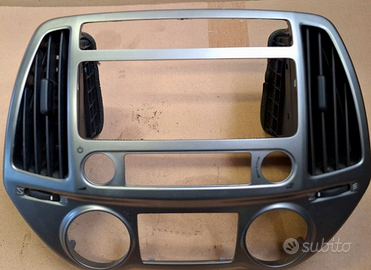 MASCHERINA CENTRALE CRUSCOTTO HYUNDAI I20 2014