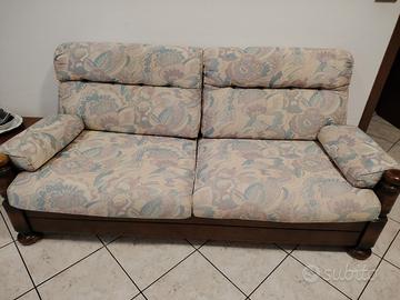 divano  tessuto/legno 3  posti 