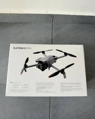 DJI Mini 5 Pro Fly More Combo con Care Refresh
