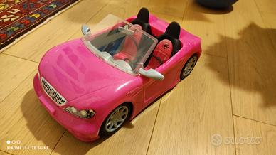 Cabrio auto di Barbie usata come nuova 