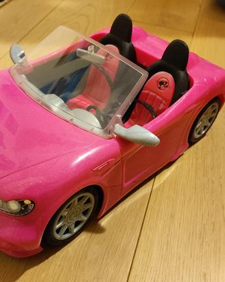 Cabrio auto di Barbie usata come nuova 