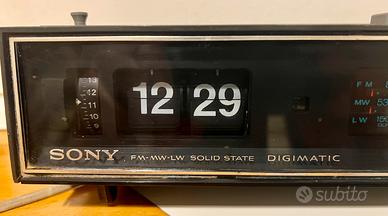 Radio Sveglia flip clock Sony Digimatic 8FC-59.