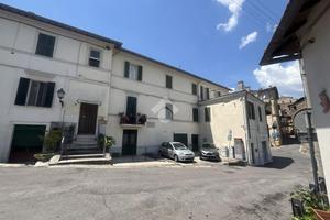 4 LOCALI A TERNI