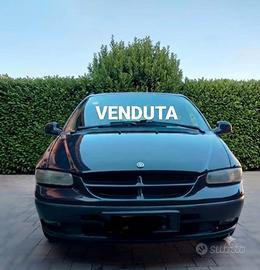 chrysler voyager sette posti