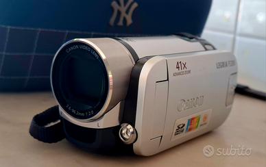 Canon Legria FS200