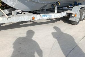 Carrello rimorchio 1500 kg doppio asse 