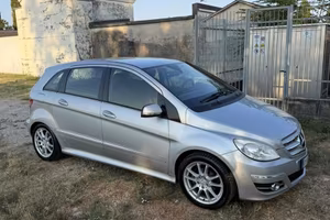 Mercedes -benz b170 automatica gomme 4 stagioni