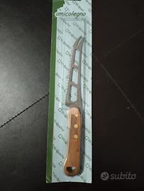 Coltello formaggio.